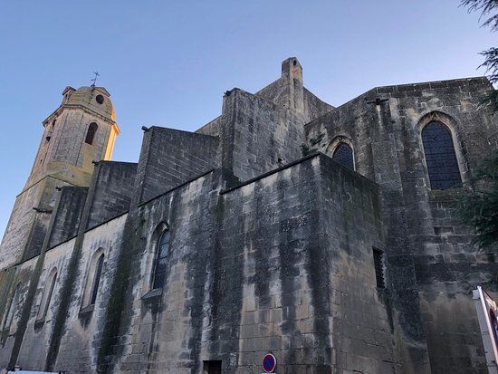 église Saint-Julien d'Arles