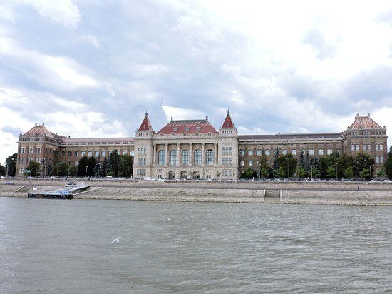 Università di Tecnologia e di Economia di Budapest