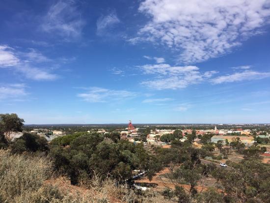 Mount Charlotte Reservoir and Lookout