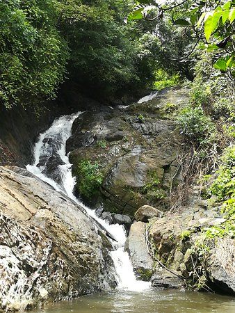 Dambora Ella Falls