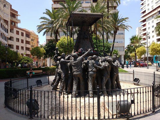 Monumento a la Virgen del Rocío