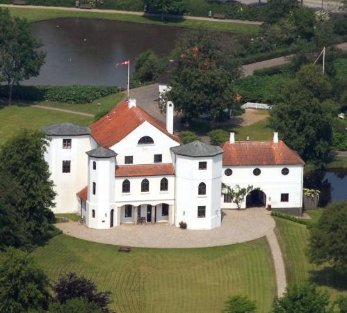 Kunstmuseet Brundlund Slot