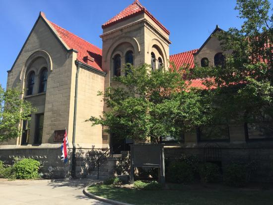 Hanford Carnegie Museum and Tourist Information Center