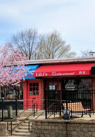 Lili's Restaurant