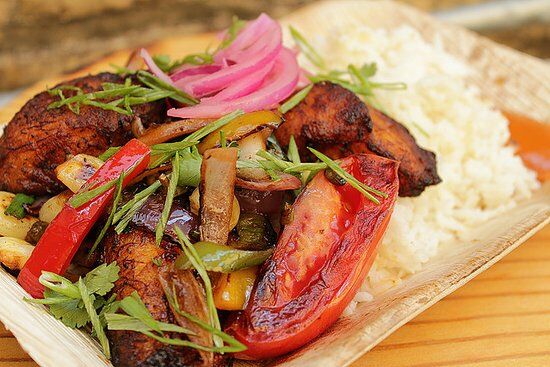 Llama's Peruvian Food