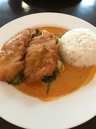 Yummi Restaurant and Bar