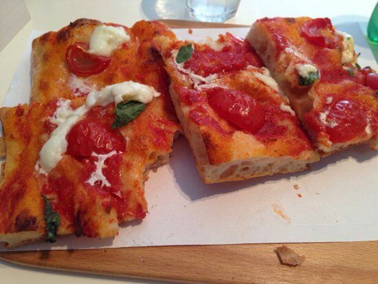 Agustomio pizza al taglio