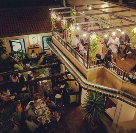 Uptown Food & Drinks