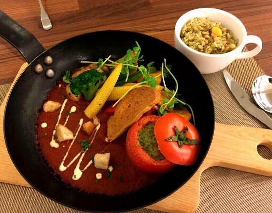 Aiweinong Restaurant