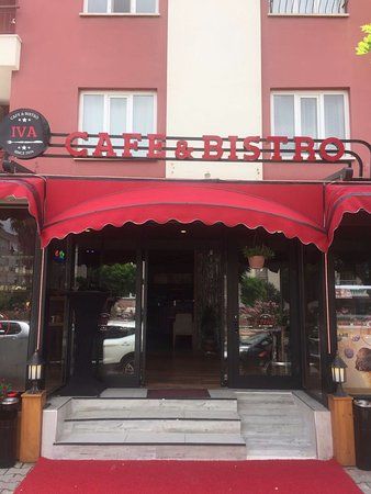 Iva Cafe & Bistro