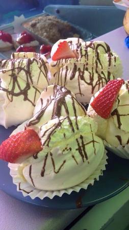 Upperkrust Restaurant and Cafe