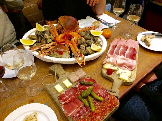 Le Rouge et le Verre