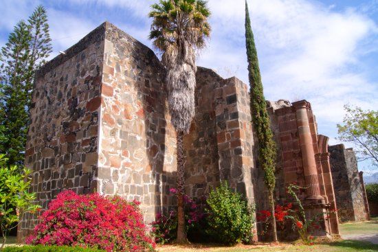 el Templo Inconcluso de La Preciosa Sangre