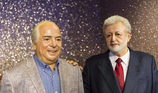 Ozdilek Vakfi Balmumu Heykel Muzesi