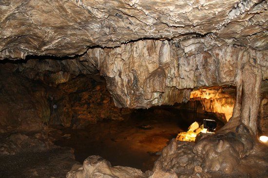 Erdmannshöhle