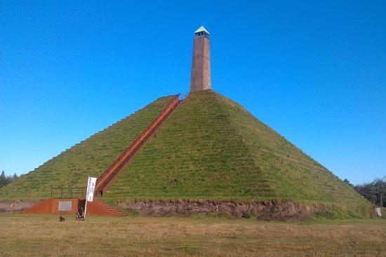 Pyramide van Austerlitz