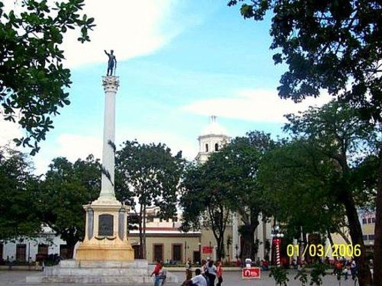 la Plaza Bolívar