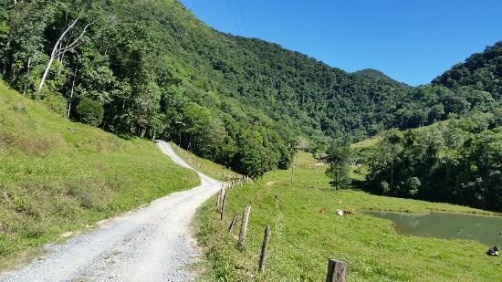 Cachoeira Recanto Feliz