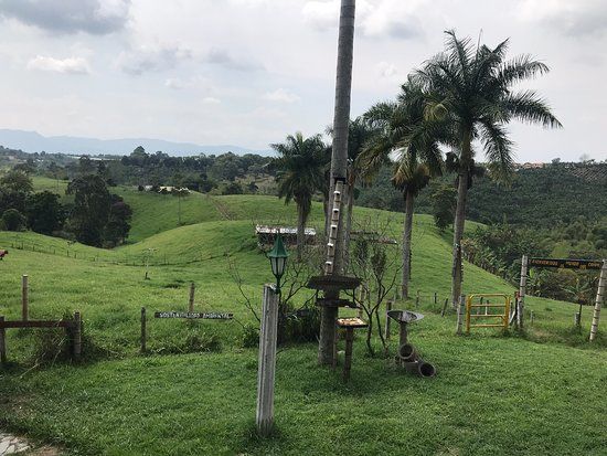 Finca Temática La Divisa
