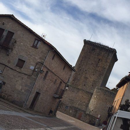 Iglesia de la Virgen del Robledo
