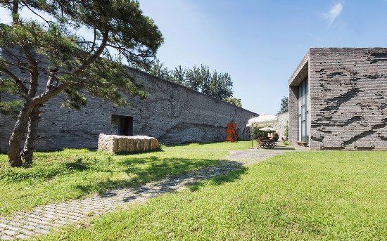 Three Shadows Photography Art Centre