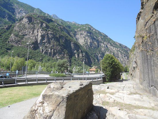 Via delle Gallie