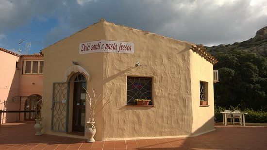 Dolci Sardi e Pasta Fresca