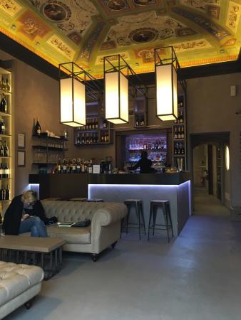 Caffè Alfieri & Wine Bar