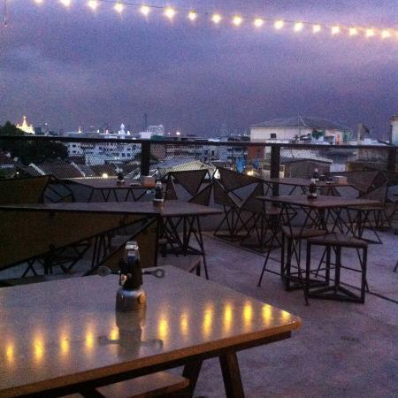 At-Mosphere Rooftop Cafe