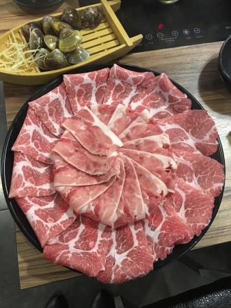 Zheng Guan Wood Keg Hot Pot