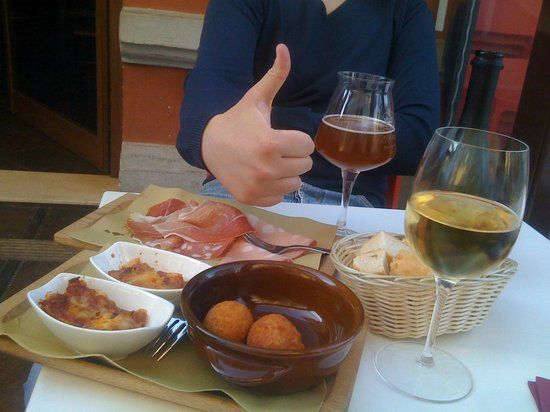 Vineria in Vino Veritas