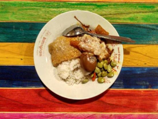 Gudeg Ceker Mbak Yus