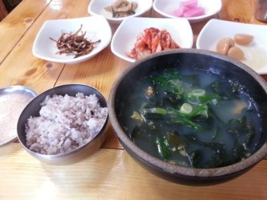 Kim Huiseon Jeju Mom Soup