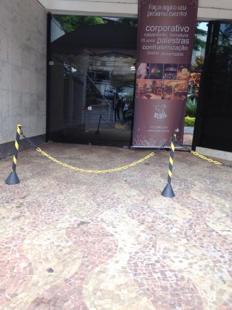 Buffet Flowers Garden