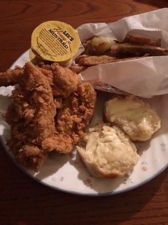 Lee's Famous Recipe Chicken