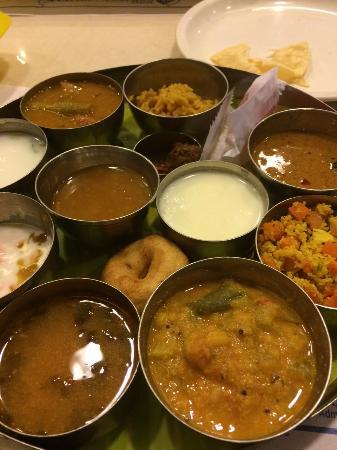 Hotel New Saravana Restaurant