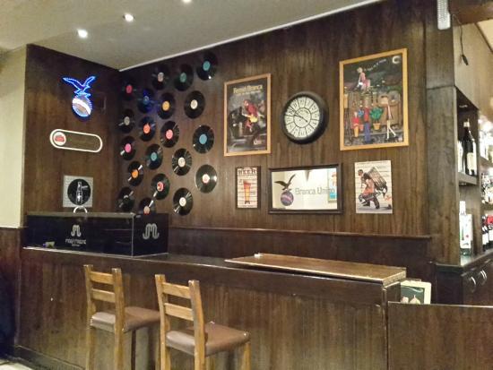 Molly Malone Resto-Bar