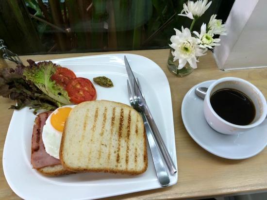 Size S Coffee & Bakery