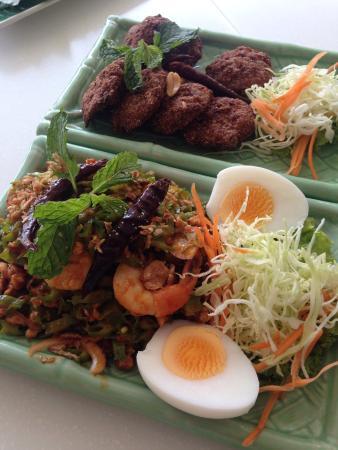 Steak Lao Udomsuk by K.Dang