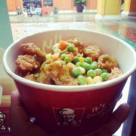 KFC - Gateway Ekkamai
