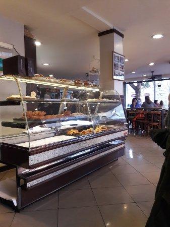 Nuria Confiteria Pellegrini