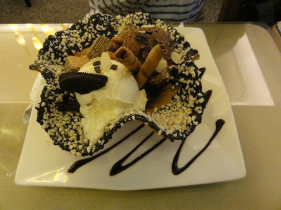 Ditrevi Ice Cream Shop