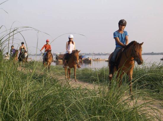 Areyksat Equestrian Trail Rides