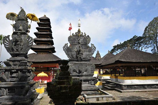 Vihara Mahavira Bedugul Baturiti