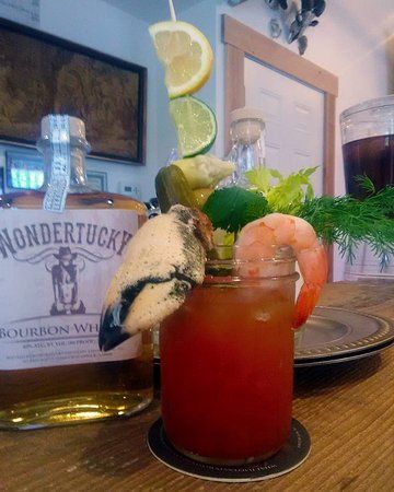Wondertucky Distillery and Bottling