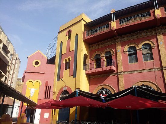 la Plaza de Toros