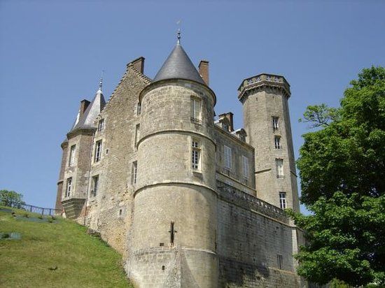 Montmirail Castle