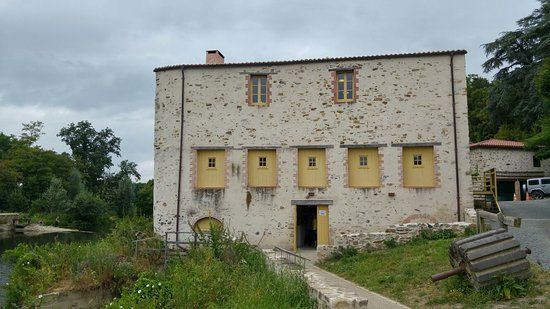 Le Moulin a Papier du Liveau