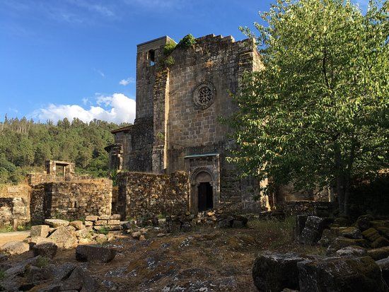 Monasterio de San Lorenzo de Carboeiro