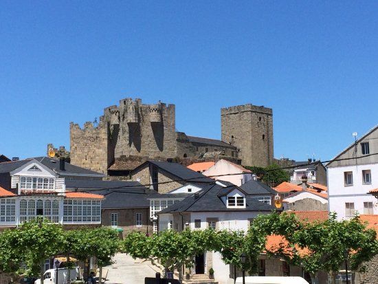 Castillo de Castro Caldelas